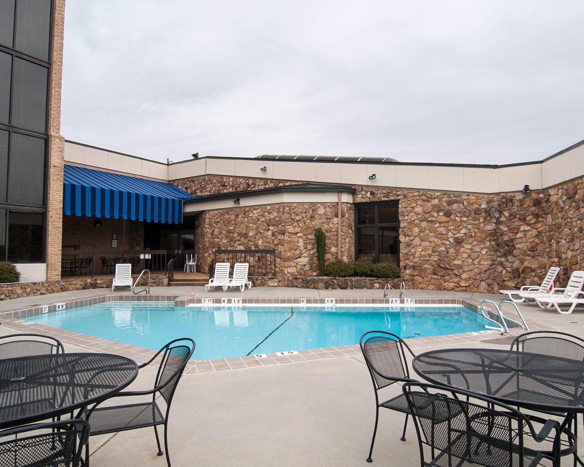 Comfort Inn & Suites Near Danville Mall Eksteriør bilde