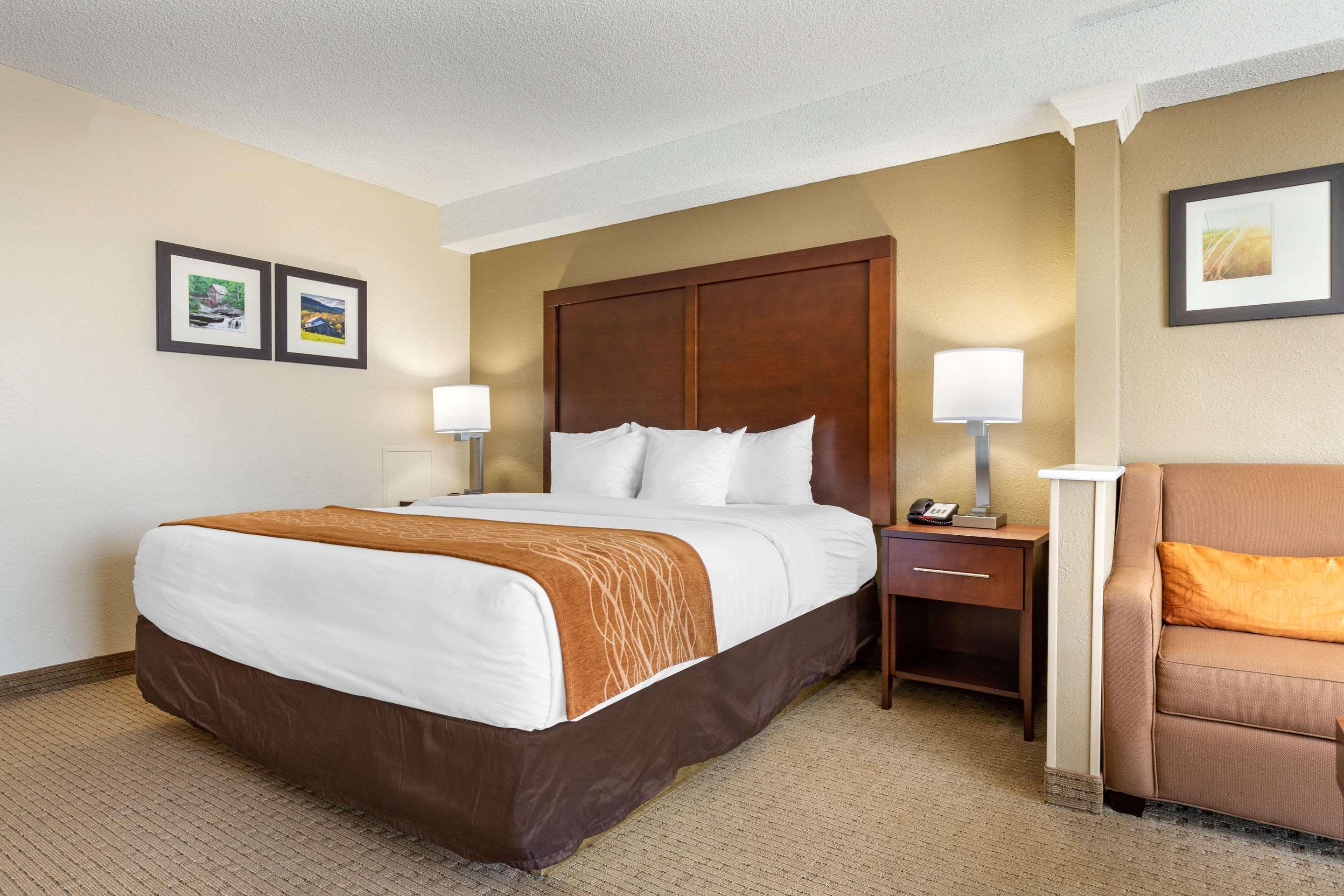 Comfort Inn & Suites Near Danville Mall Eksteriør bilde