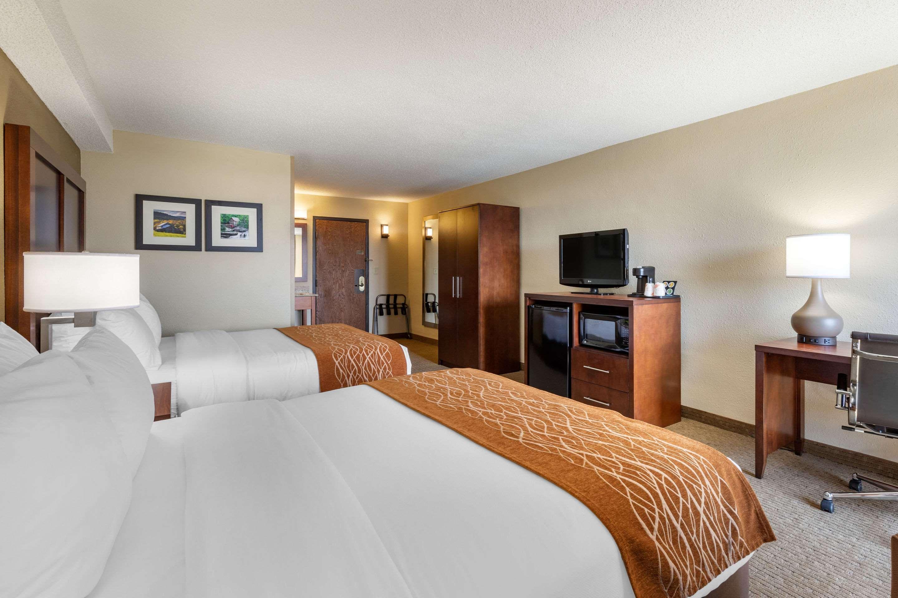 Comfort Inn & Suites Near Danville Mall Eksteriør bilde